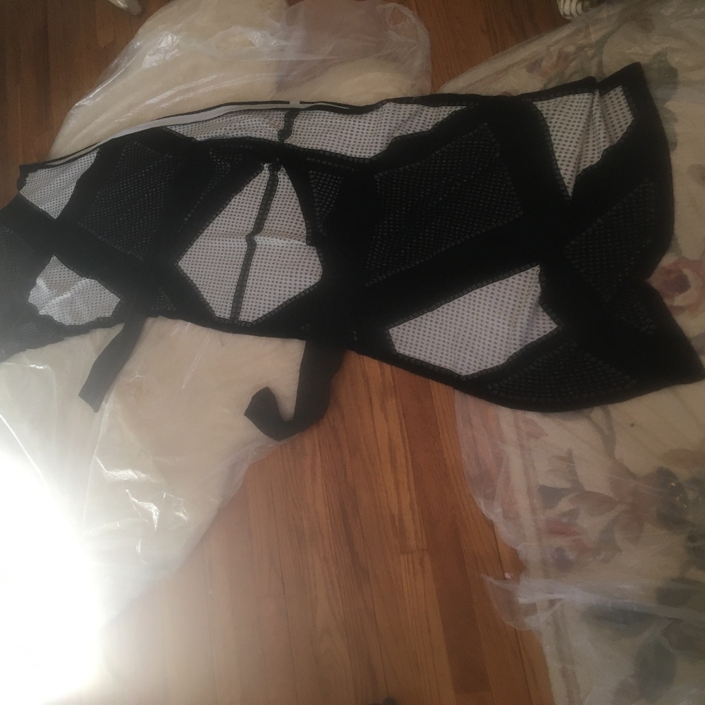 Sweater - Picture 5 of 5